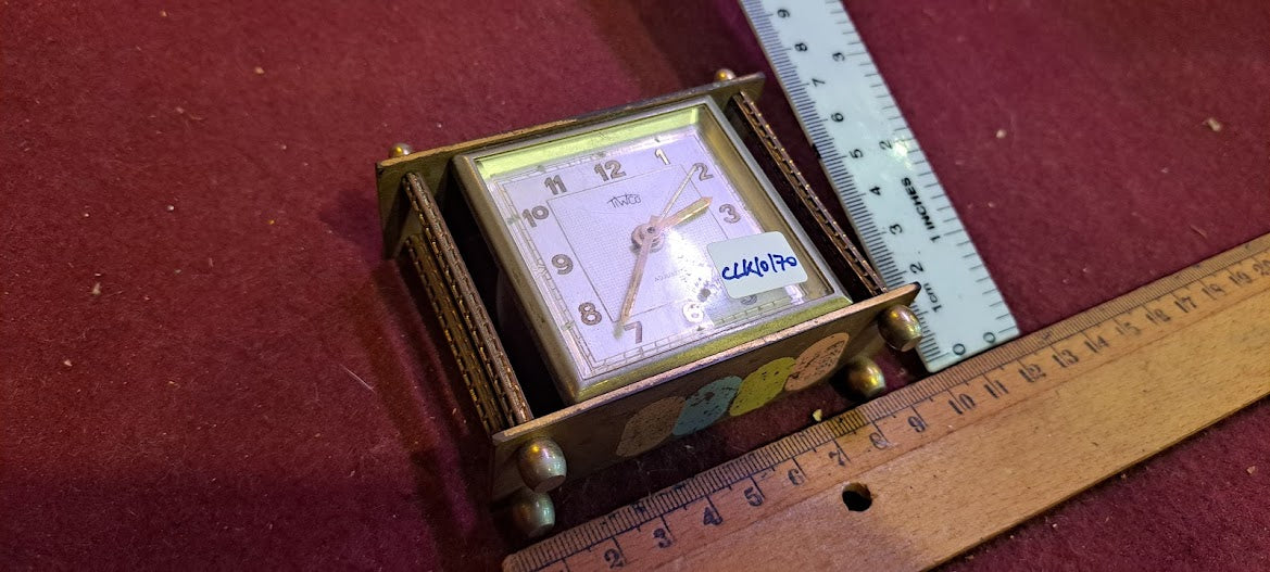 Old mechanical desk clock [CLK10170]