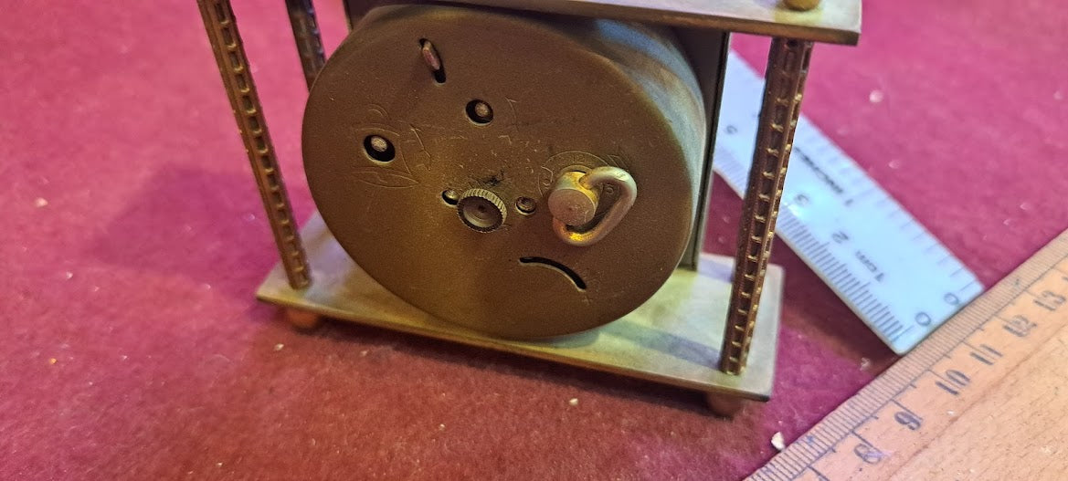 Old mechanical desk clock [CLK10170]