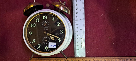 Old mechanical desk clock [CLK10177]