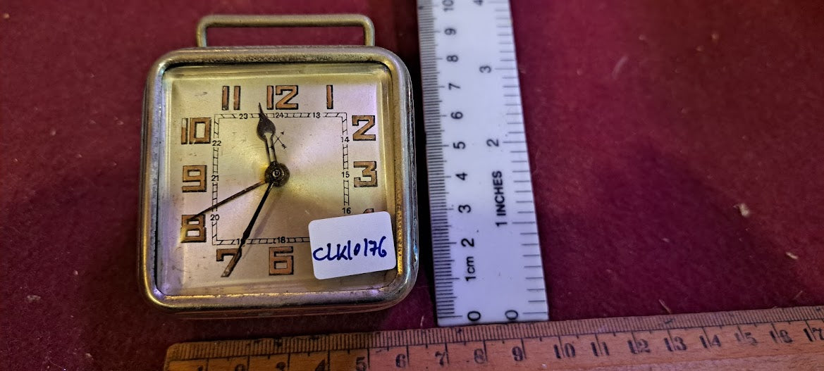 Old mechanical desk clock [CLK10176]