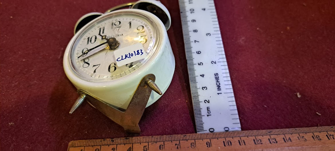 Old mechanical desk clock [CLK10183]