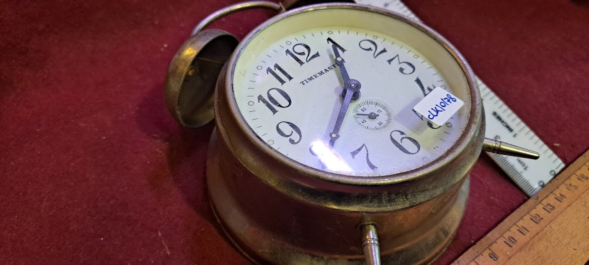 Old mechanical desk clock [CLK10178]