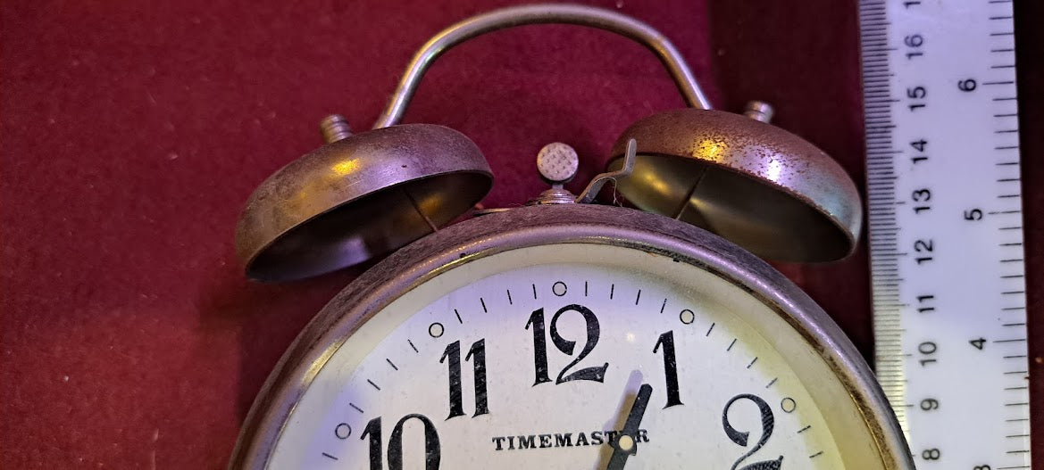 Old mechanical desk clock [CLK10178]