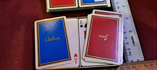 Old playing cards x2  [GAM10293]