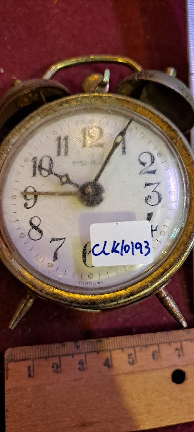 Vintage mechanical desk clock [CLK10193]