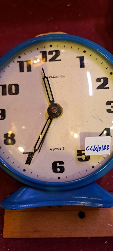 Vintage mechanical desk clock [CLK10188]