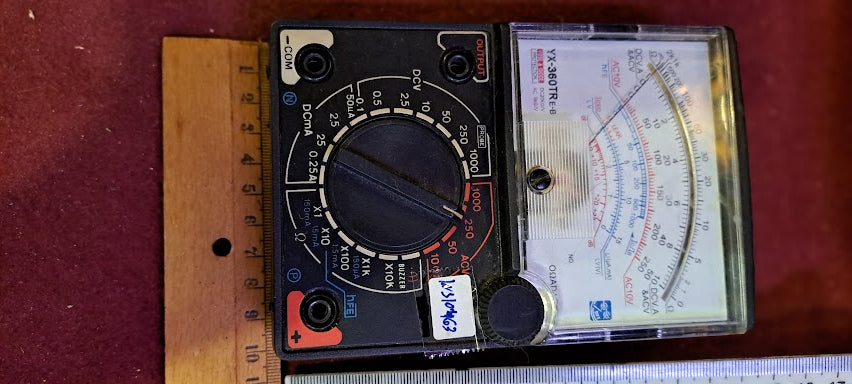 Vintage multimeter [INS10463]