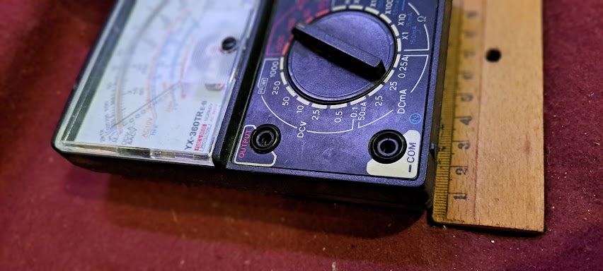 Vintage multimeter [INS10463]