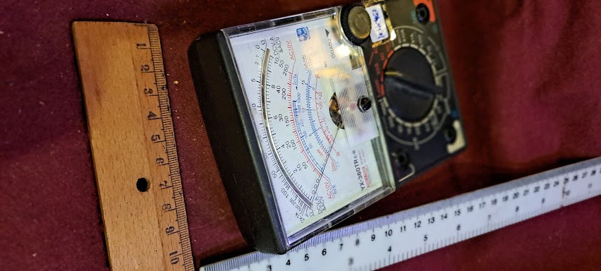 Vintage multimeter [INS10463]