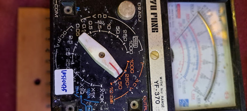Vintage multimeter [INS10475]