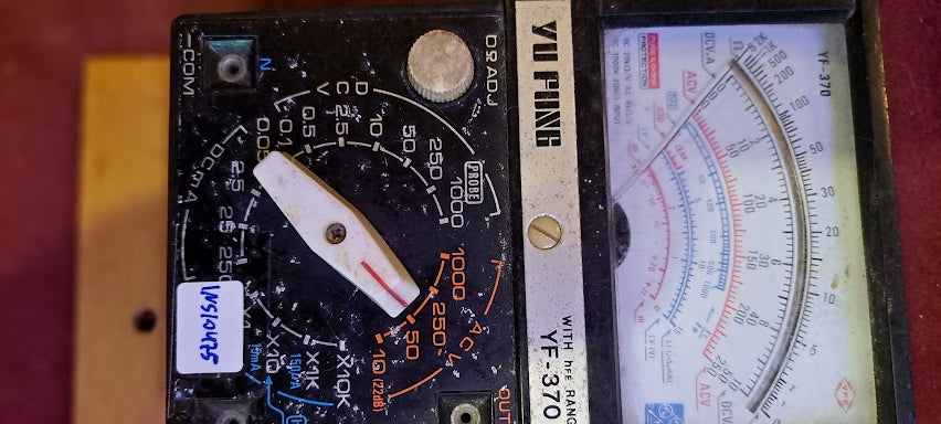 Vintage multimeter [INS10475]