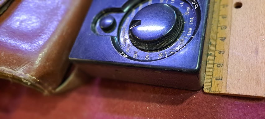 Multiminor vintage multimeter AVO [INS10478]