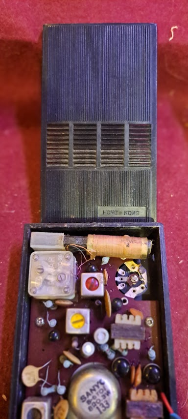 Radio transistor [INS10489]