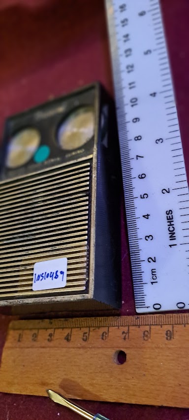 Radio transistor [INS10489]