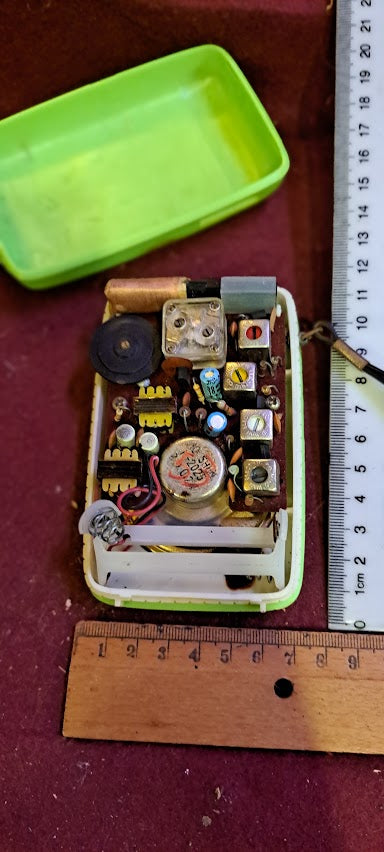 Radio transistor [INS10488]