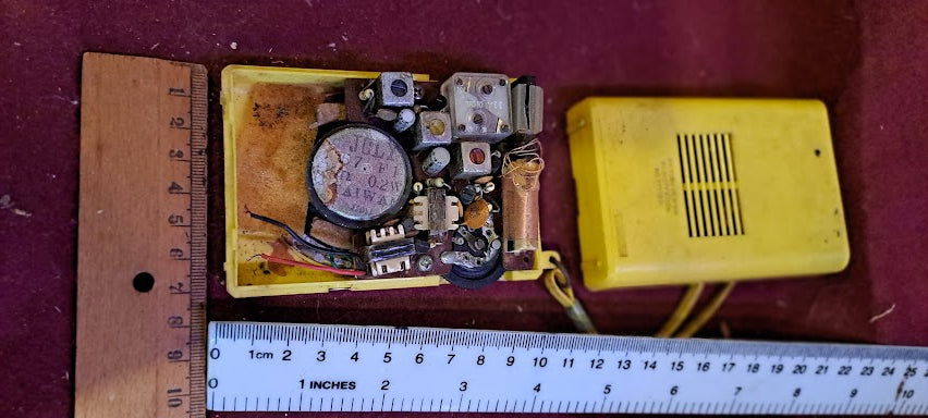 Vintage Radio transistor [INS10494]