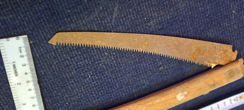 Vintage Folding Hand Saw [TOL10229]