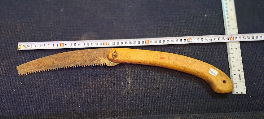 Vintage Folding Hand Saw vintage [TOL10246]