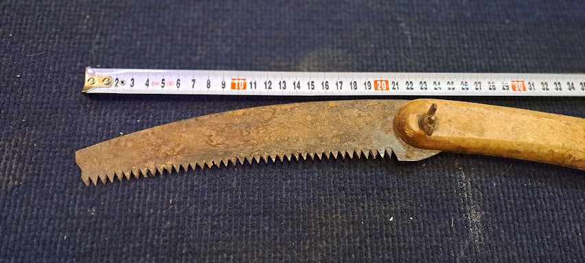 Vintage Folding Hand Saw vintage [TOL10246]