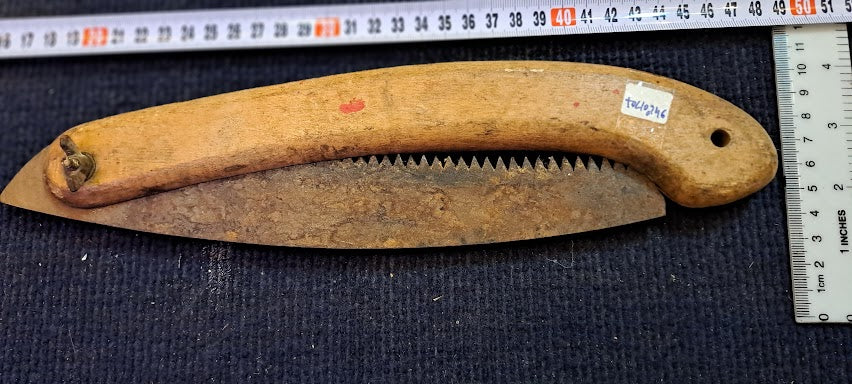 Vintage Folding Hand Saw vintage [TOL10246]