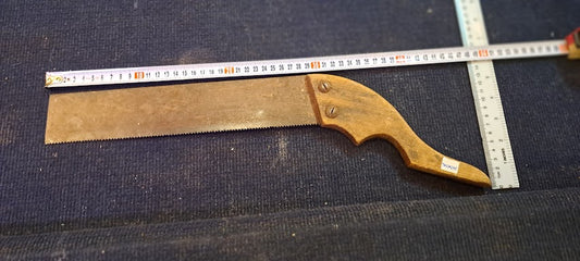 Vintage Hand Saw [TOL10245]