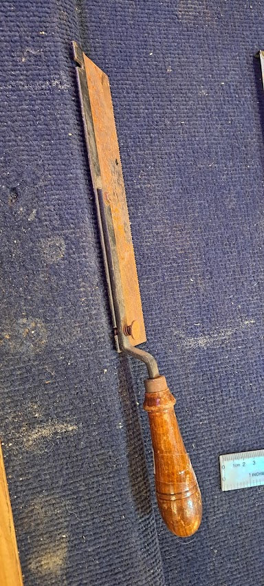 Hand Saw vintage [TOL10250]