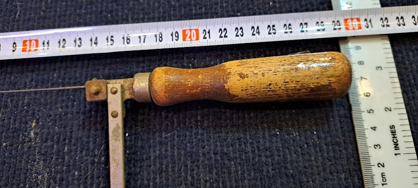 Vintage Still Hand Saw [TOL10249]