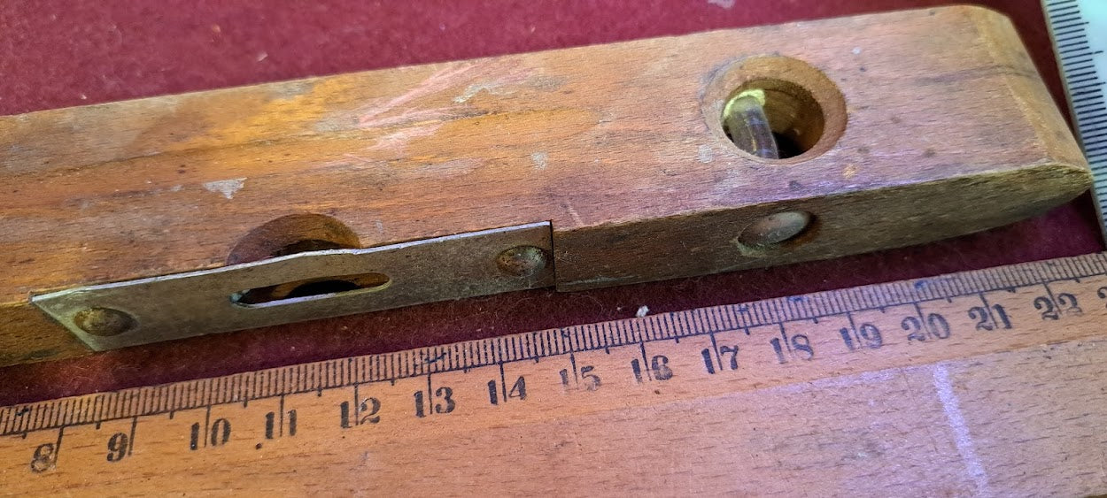 Vintage Wooden water level [TOL10266]