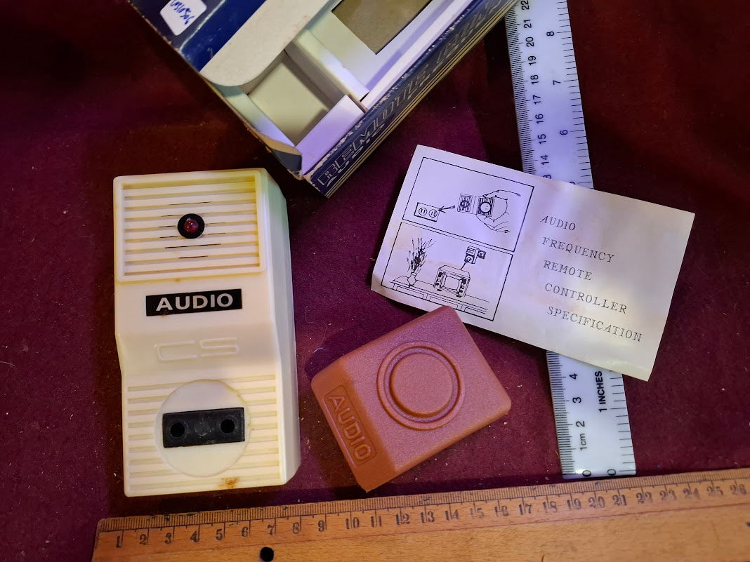 Old remote control audio freqruncy [INS10506]