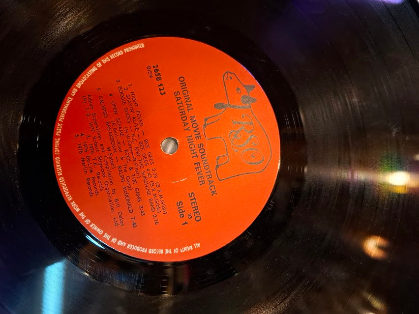 Saturday night fever record [ENT10321]