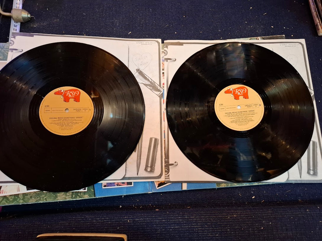 Grease double record [ENT10278]