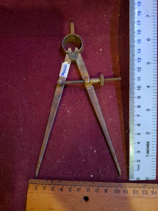 Vintage Metal Caliper [TOL10277]