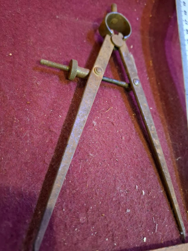 Vintage Metal Caliper [TOL10277]