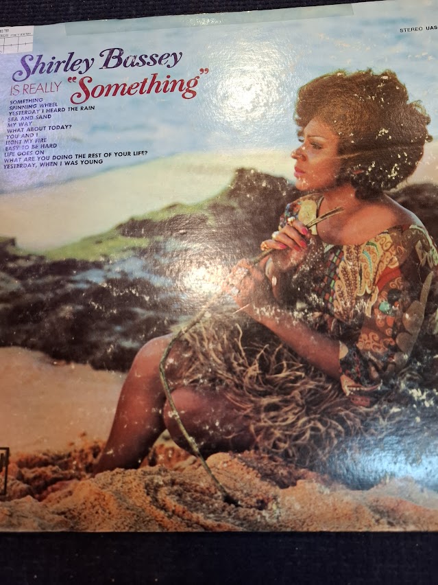 Shirley Bassey - Something, record [ENT10384]