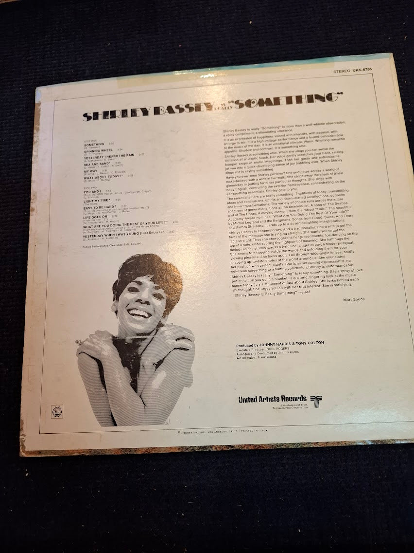Shirley Bassey - Something, record [ENT10384]