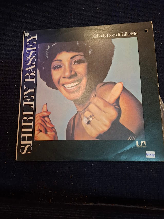Shirley Bassey - Nobody does it like me, record [ENT10383]
