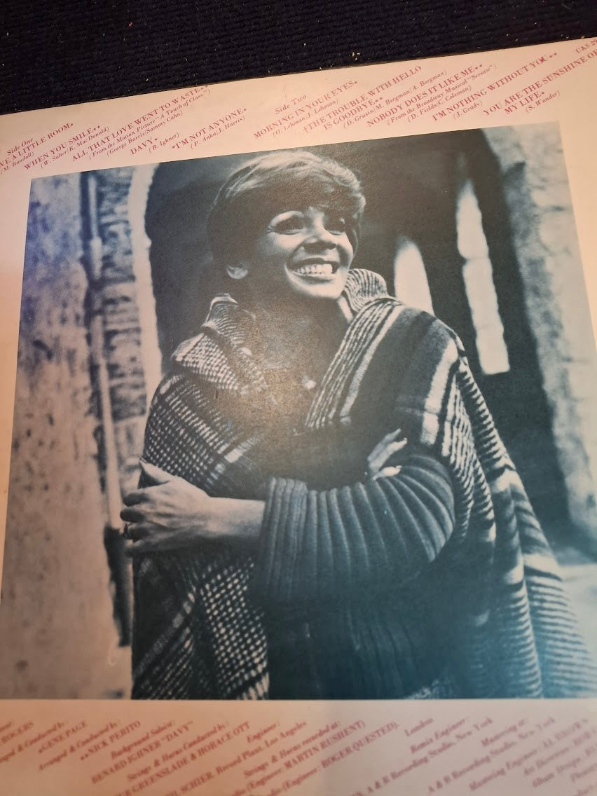 Shirley Bassey - Nobody does it like me, record [ENT10383]