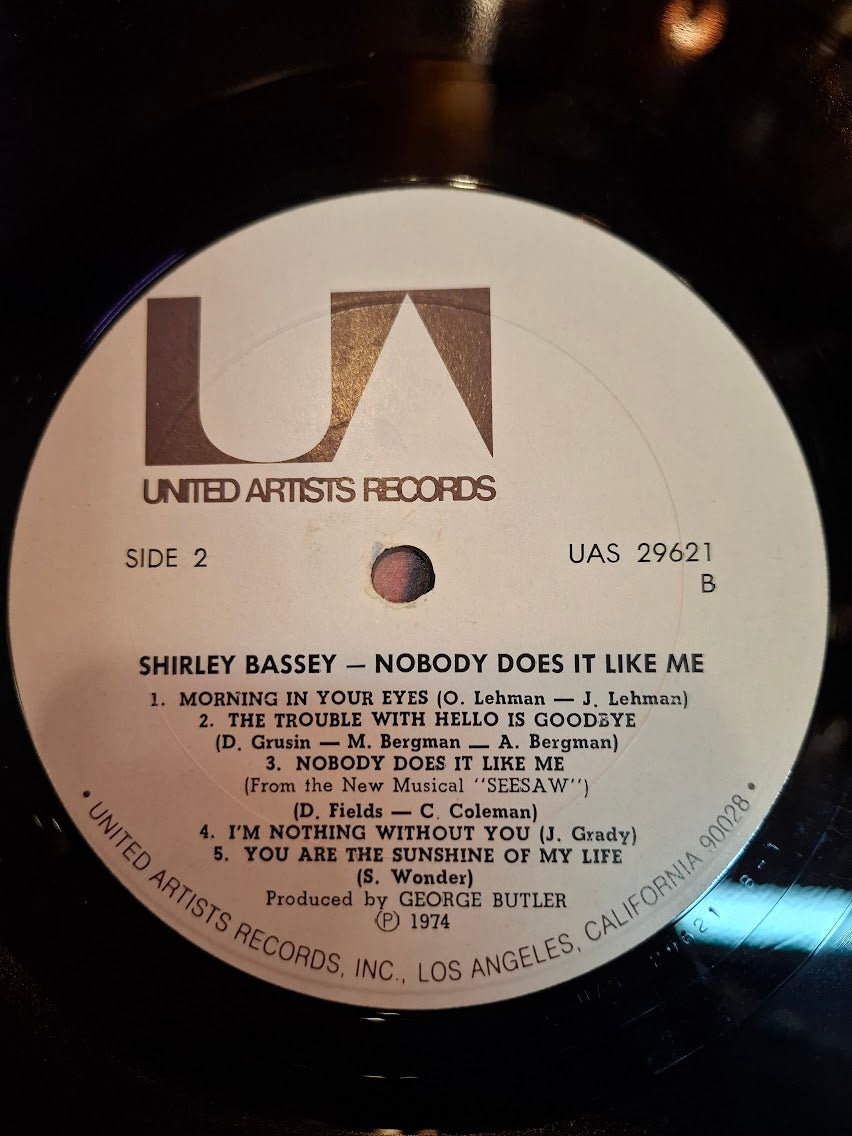 Shirley Bassey - Nobody does it like me, record [ENT10383]