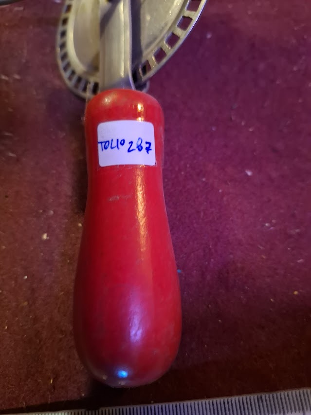 Vintage Kitchen Hand Mixer [TOL10287]