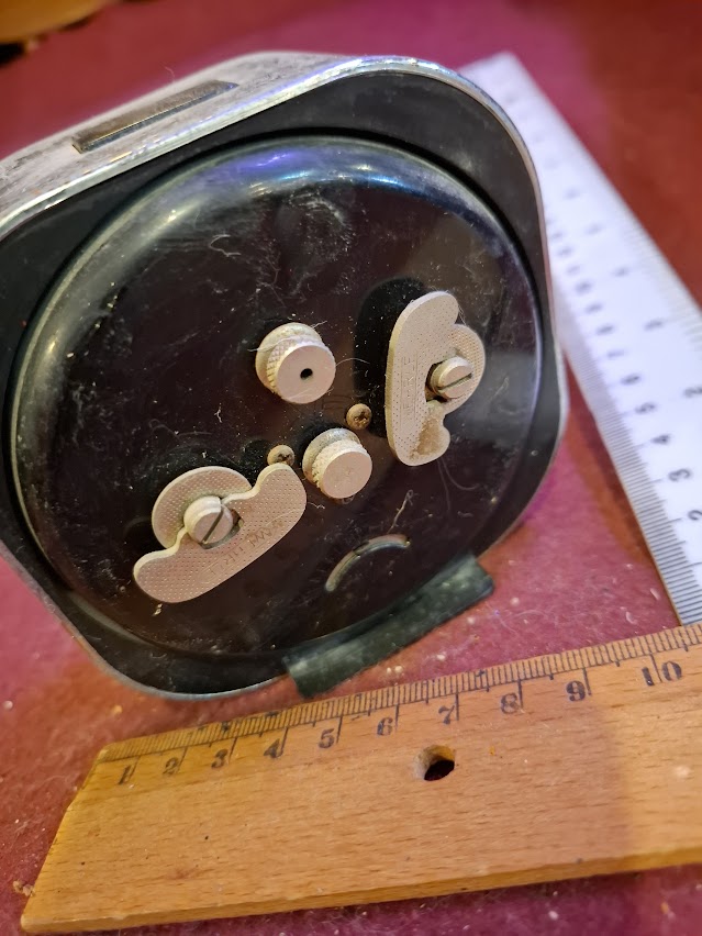 Vintage mechanical clock [CLK10221]