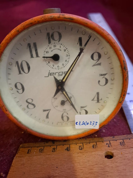 Vintage mechanical clock [CLK10233]