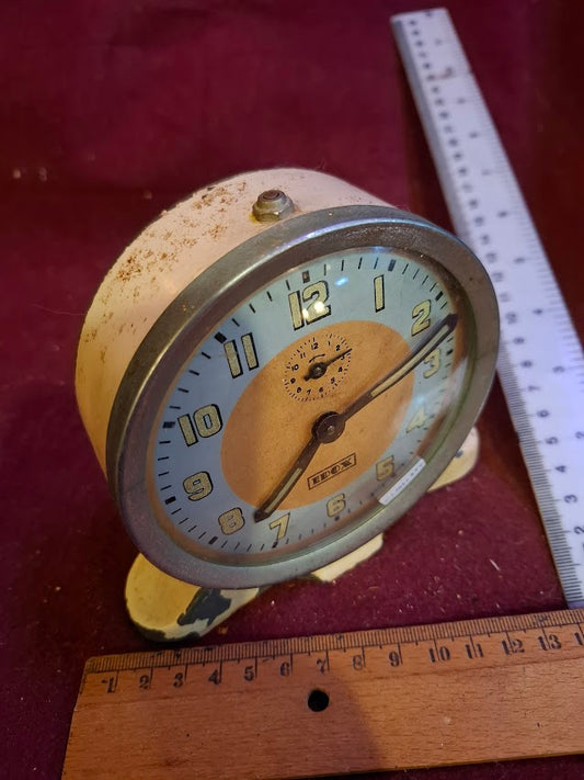 Vintage mechanical Israel clock [CLK10254]