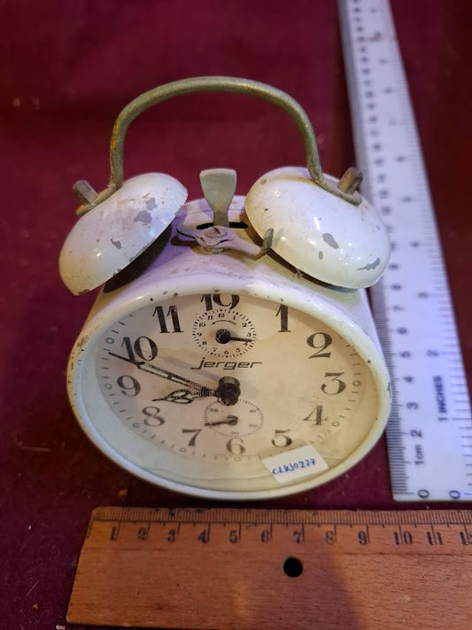 Vintage mechanical clock [CLK10277]