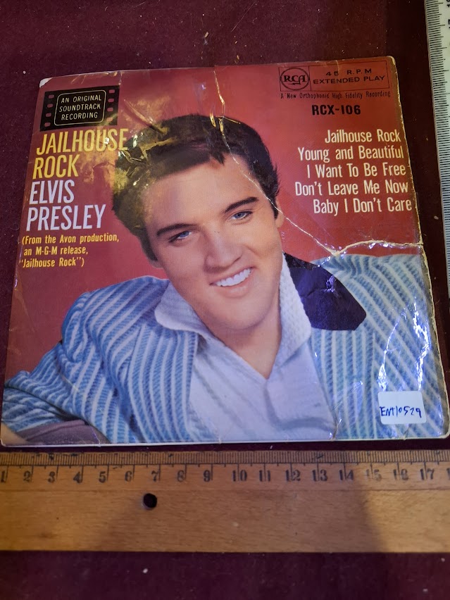 Elvis Presley record [ENT10529]