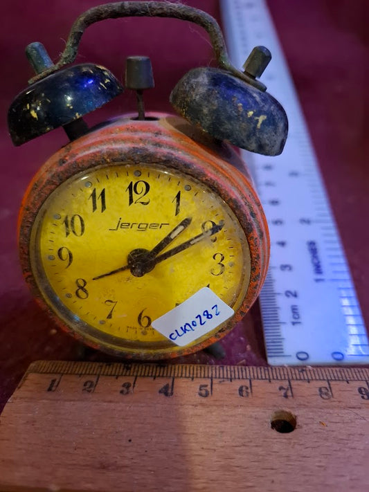 Vintage mechanical clock [CLK10282]