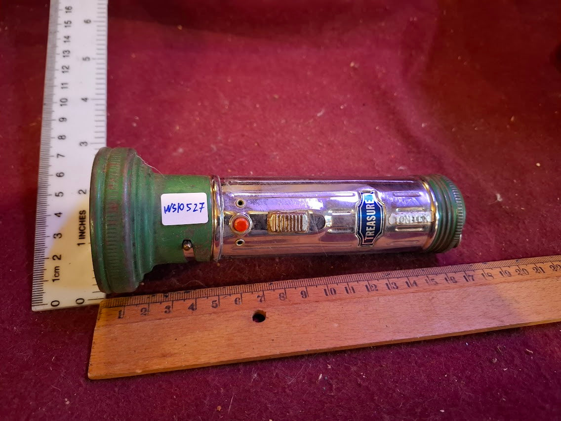 Vintage Flashlight [INS10527]