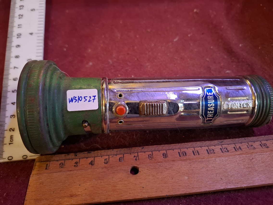 Vintage Flashlight [INS10527]