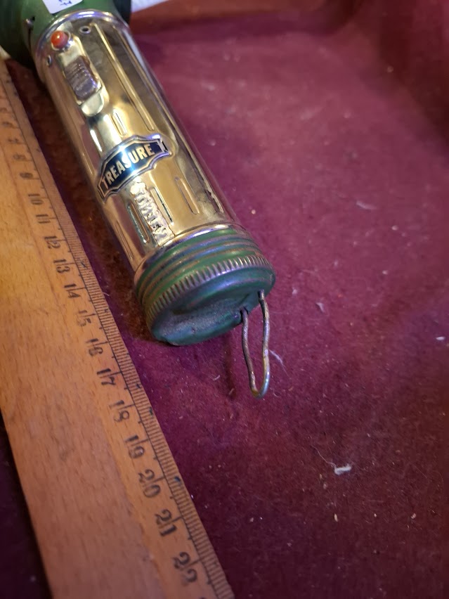 Vintage Flashlight [INS10527]