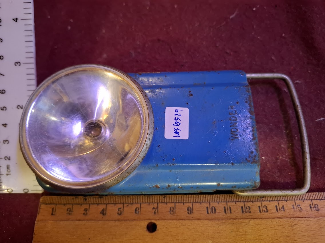 Vintage Flashlight [INS10529]