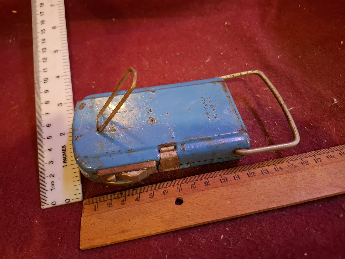 Vintage Flashlight [INS10529]